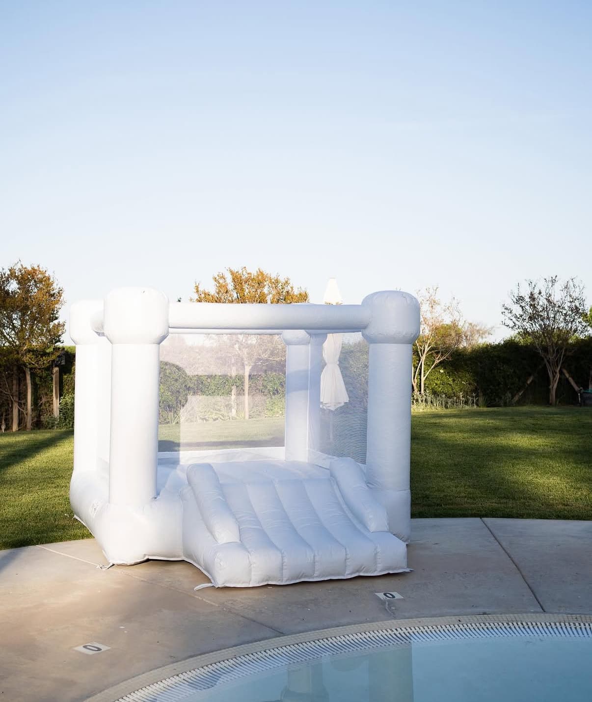 White bounce house rental Las Vegas - Dream Theme LV